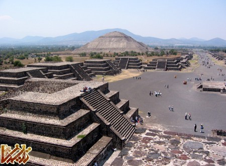 Mexico_SunMoonPyramid.jpg