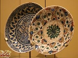 250px-Persian-Potteries-17th-Century-Isfahan.jpg